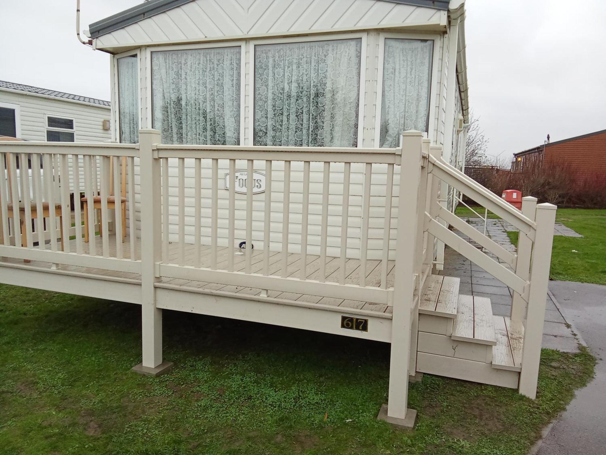 Cozy Camber Caravan 3 Bedroom Retreat With Decking Rye Bagian luar foto